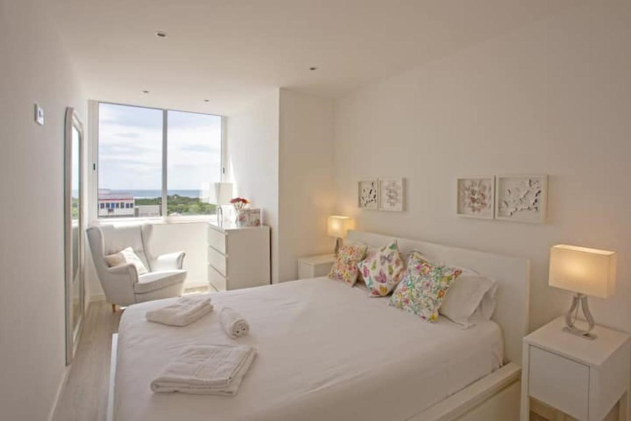 Magnificent 1 Bedroom Apartment With Views Over The Ocean Кошта-да-Капаріка Екстер'єр фото